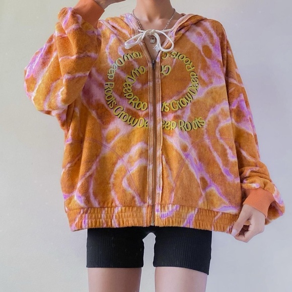 *NWT* Urban Outfitters Purple and Orange Zip Up Hoodie - Picture 1 of 4